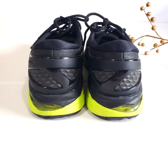 Oasics Men's Running Shoes Green and Black, excellent condition - Picture 9 of 16